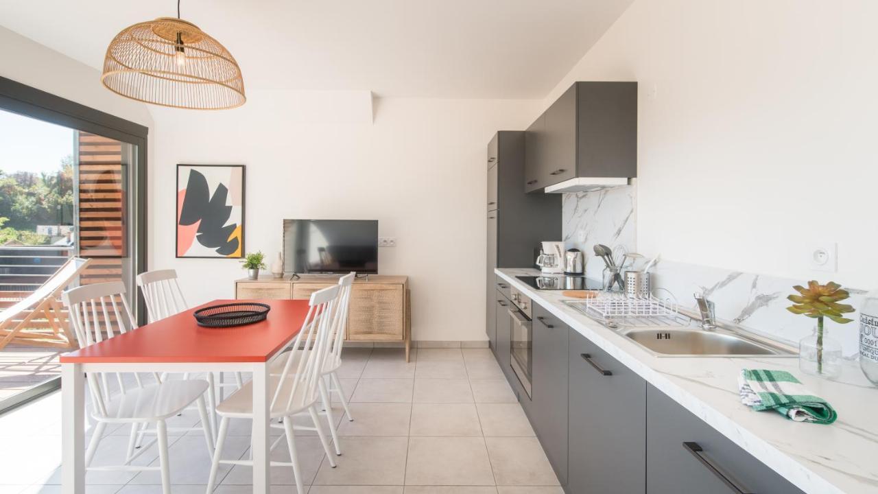 Le Soleil Levant avec balcon et parking privé, 2 adultes et 1 enfant Sarlat Exterior foto