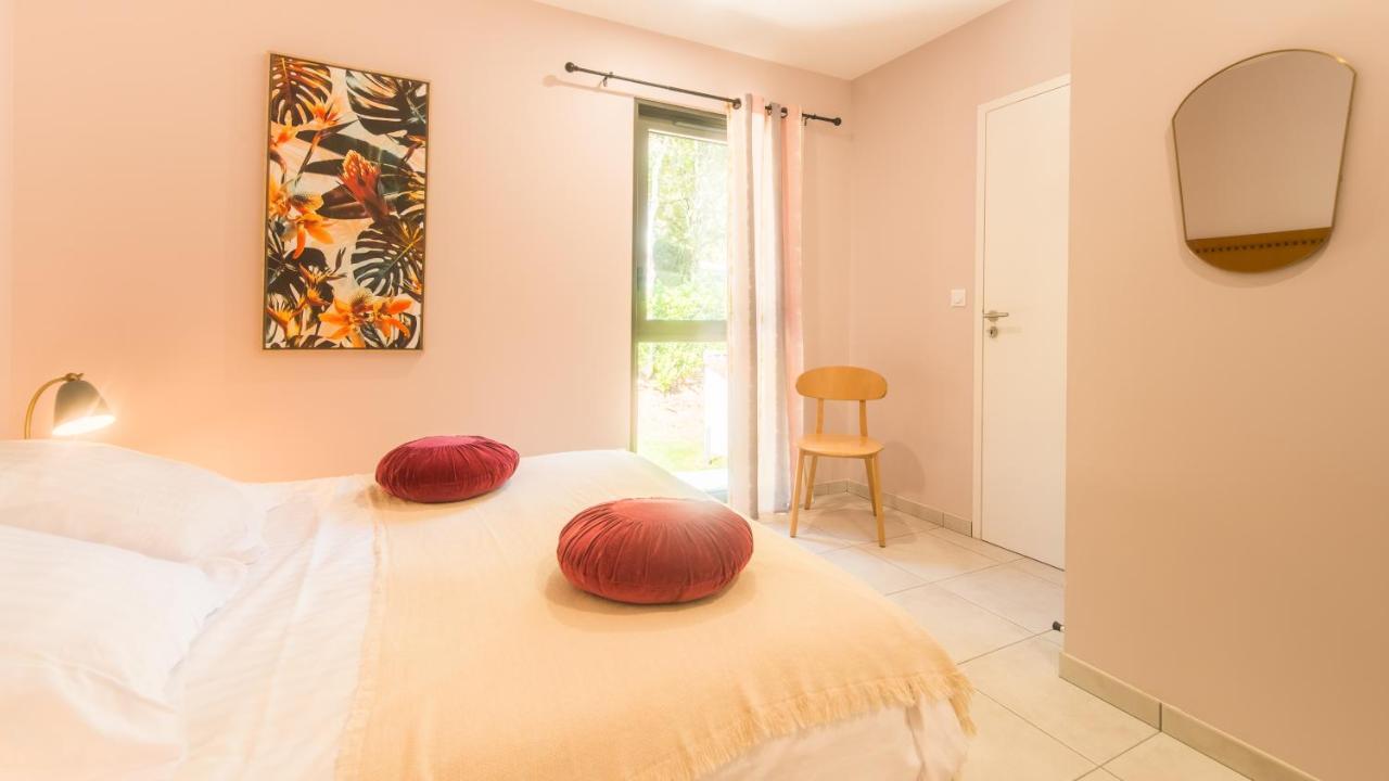 Le Soleil Levant avec balcon et parking privé, 2 adultes et 1 enfant Sarlat Exterior foto